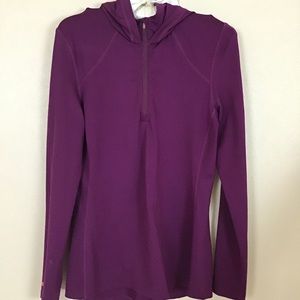 Lucky Purple half zip,lngslv, with very active top